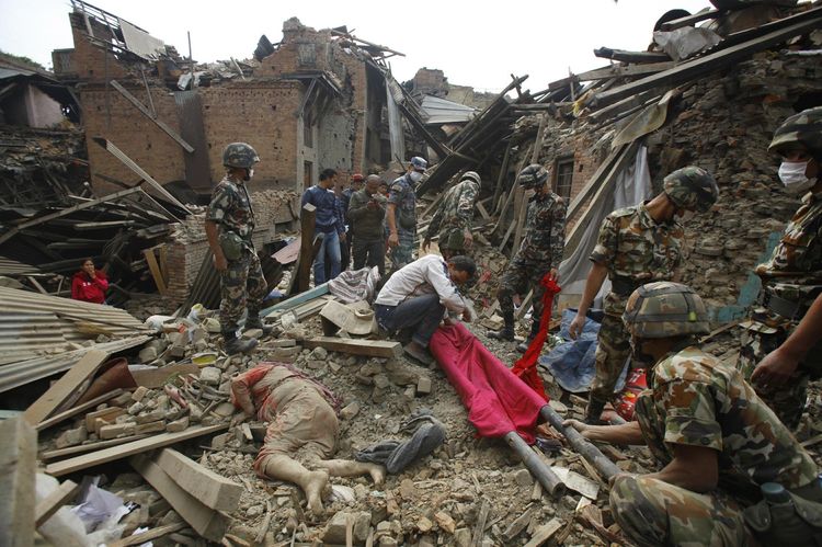 Népal: Un tremblement de terre redouté, mais mal préparé ...